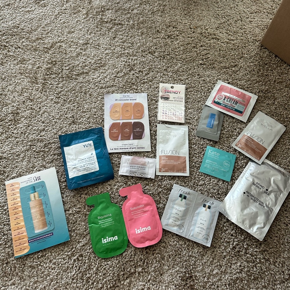 Beauty Bundle - Picture 1 of 5